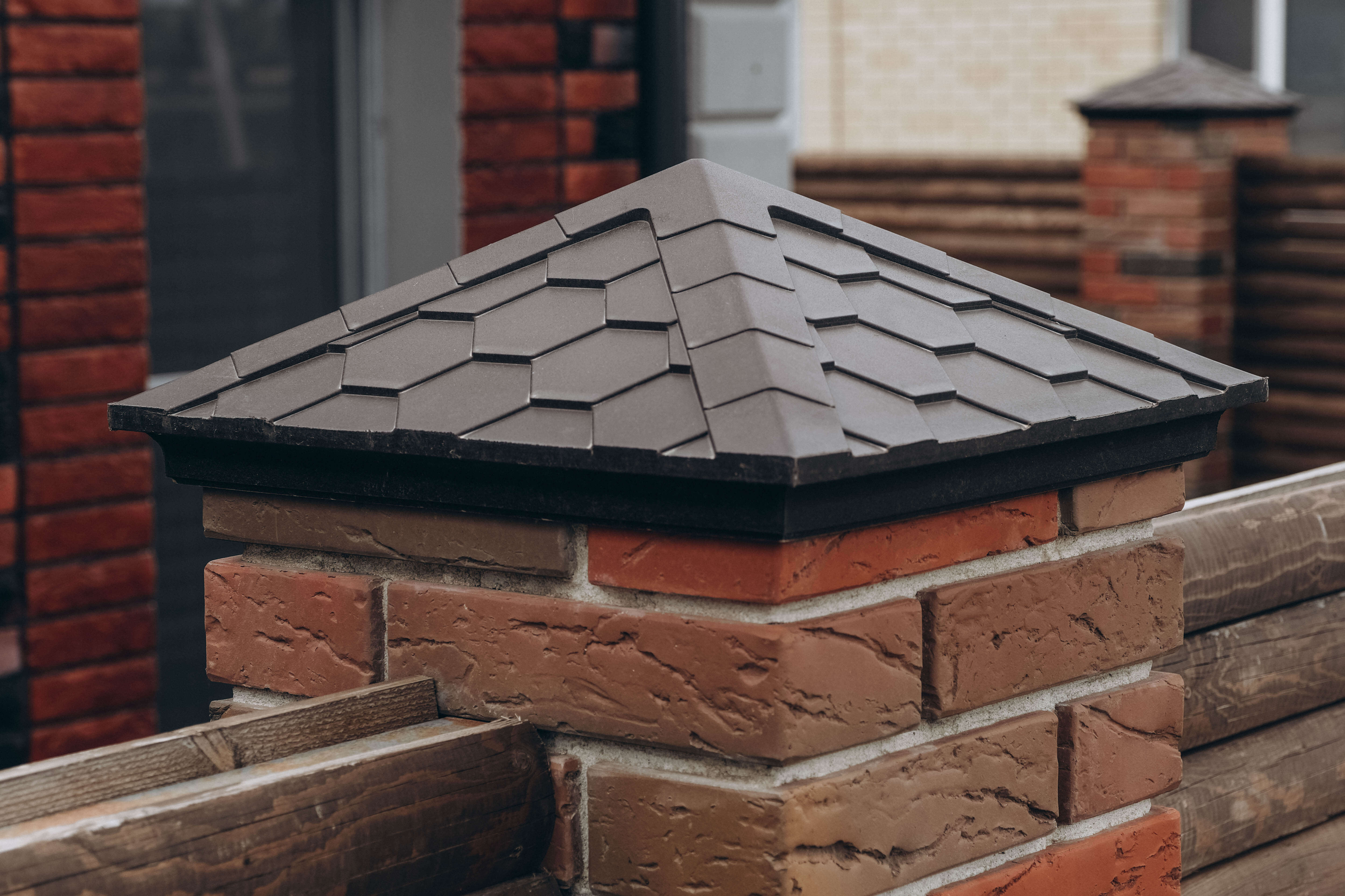 Колпак Zking Эверест Коричневый на столб 1.5х1.5 кирпича (390х390мм) в Новороссийске фото